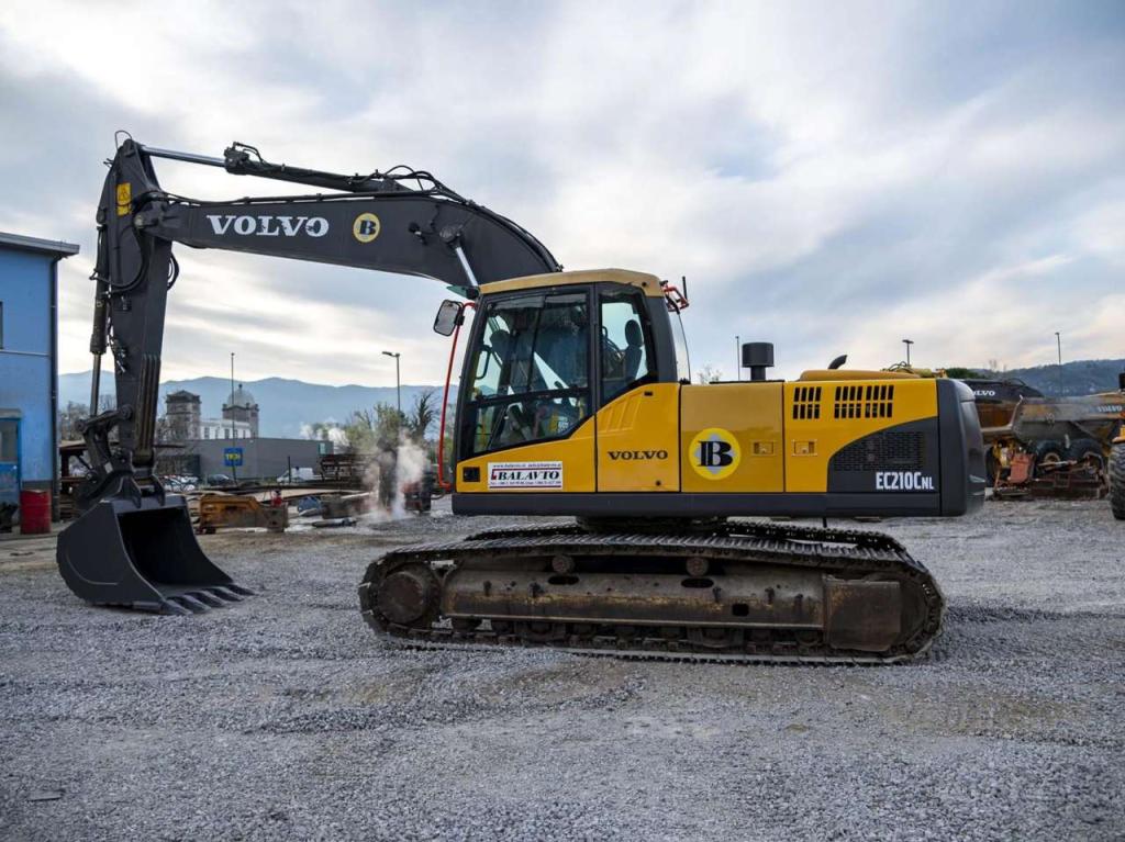Volvo EC210CNL Photo 2