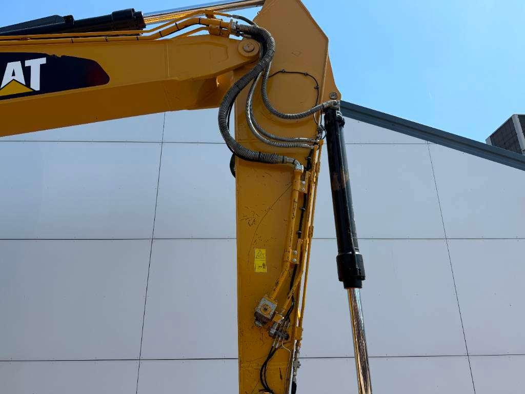 Caterpillar 320FL - New Bucket / Hammer Lines / Camera Photo 15