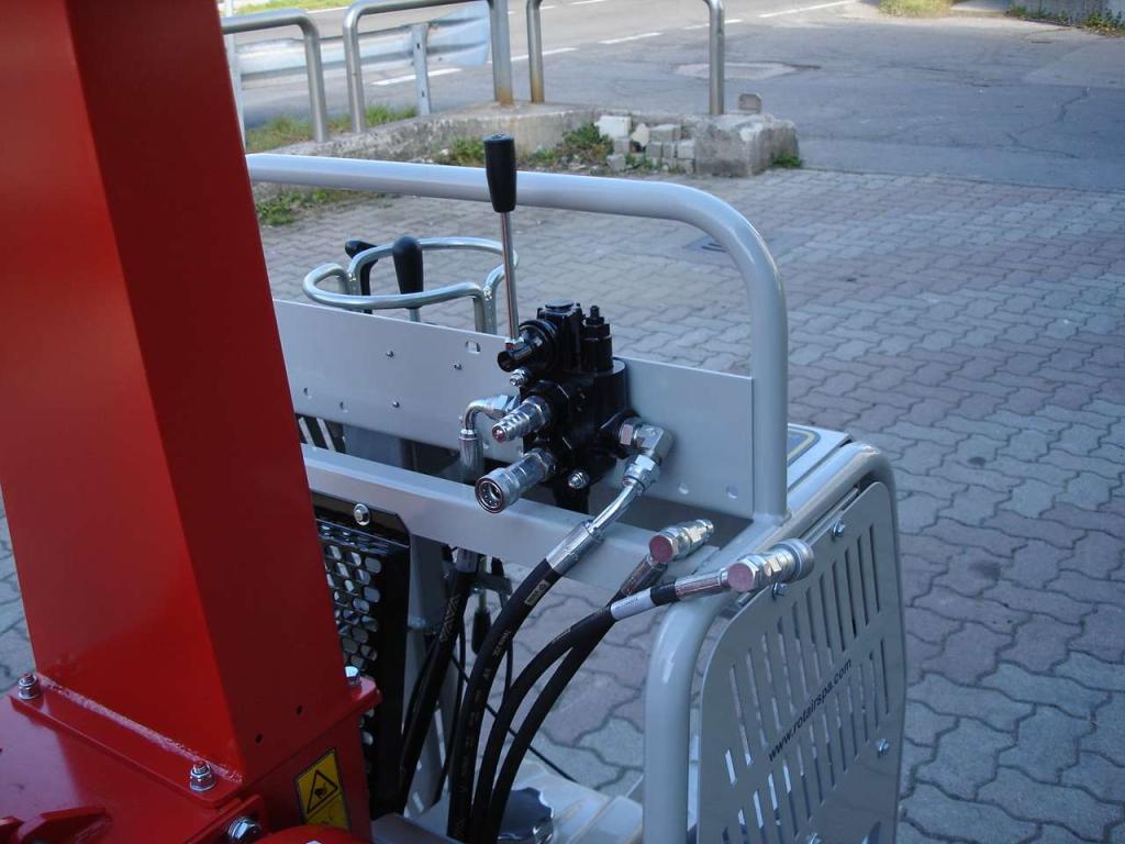 Gior 950 su MOTOCARRIOLA CINGOLATA IDROSTATICA ROTAIR RAMPICAR R70 Photo 17