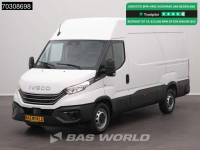 Iveco Daily 35S18 3.0L Automaat L2H2 180PK ACC Airco Cruise Camera Parkeersensoren CarPlay Stoelverwarmin en vente par BAS World B.V.