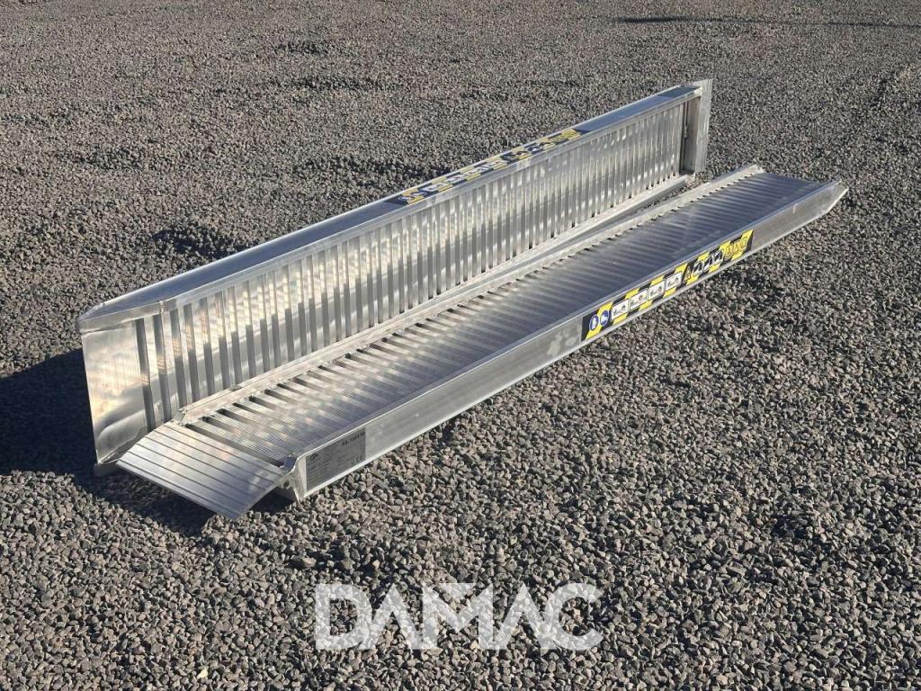 Damac 115x30 Photo 3