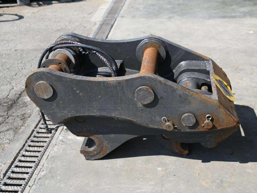 BQC 09 UNI90 for 26-35 ton excavators Photo 3