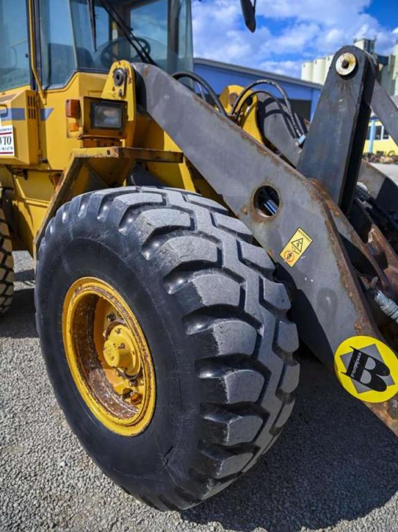 Volvo L70B Photo 11