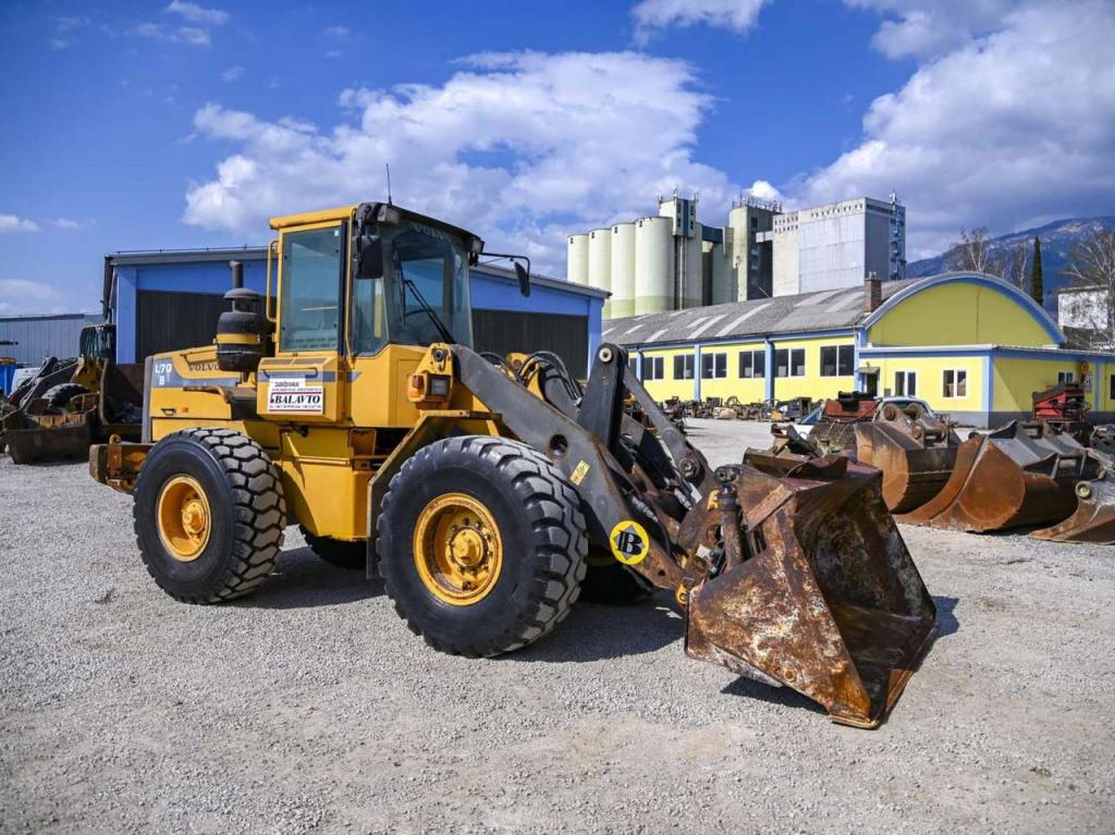 Volvo L70B Photo 5