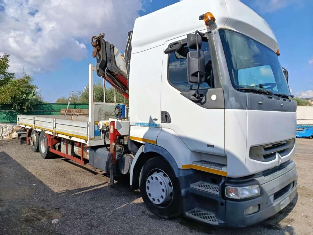 Renault 385 Photo 2