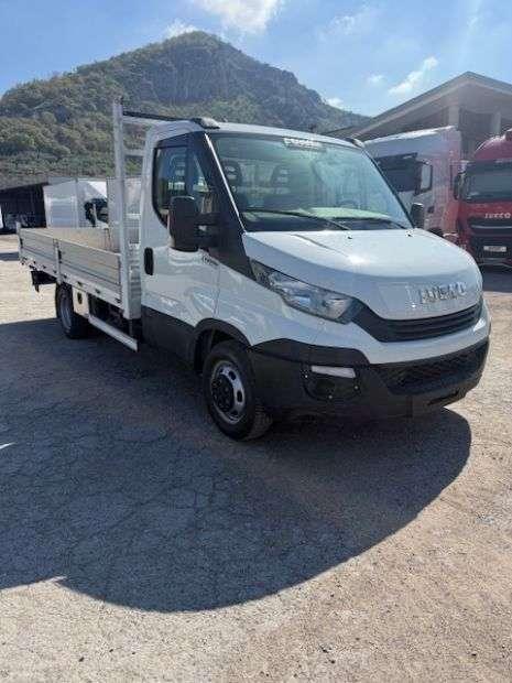 Iveco Daily 35C15 Photo 2