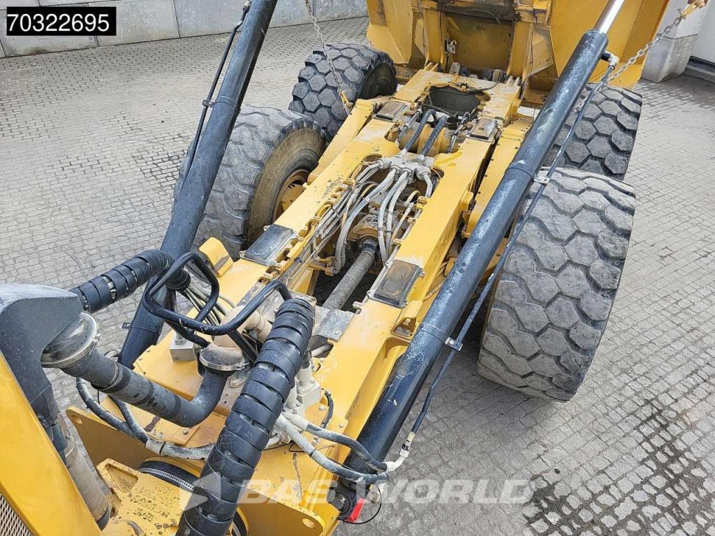 Caterpillar 745 -04A Tail gate Photo 11