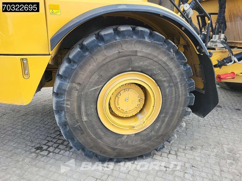 Caterpillar 745 -04A Tail gate Photo 27