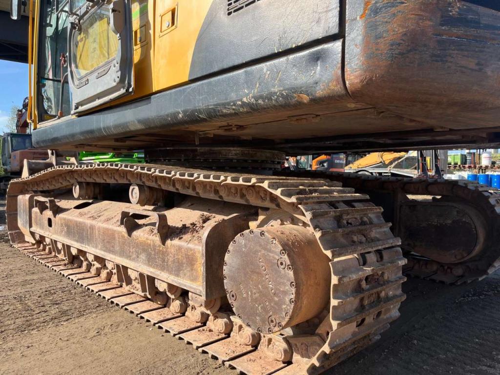 Volvo EC 210 Photo 4