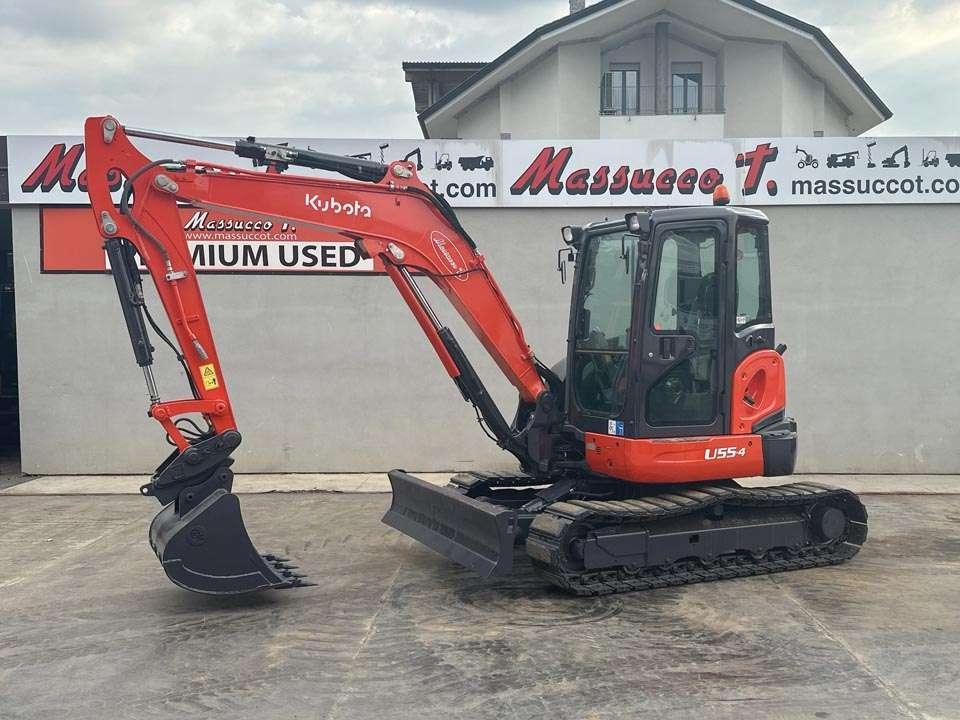 Kubota U55-4 Photo 1