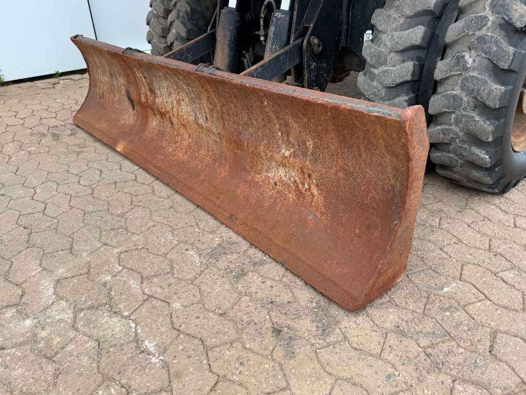 JCB JS145W - Hammer Lines / Blade Photo 23