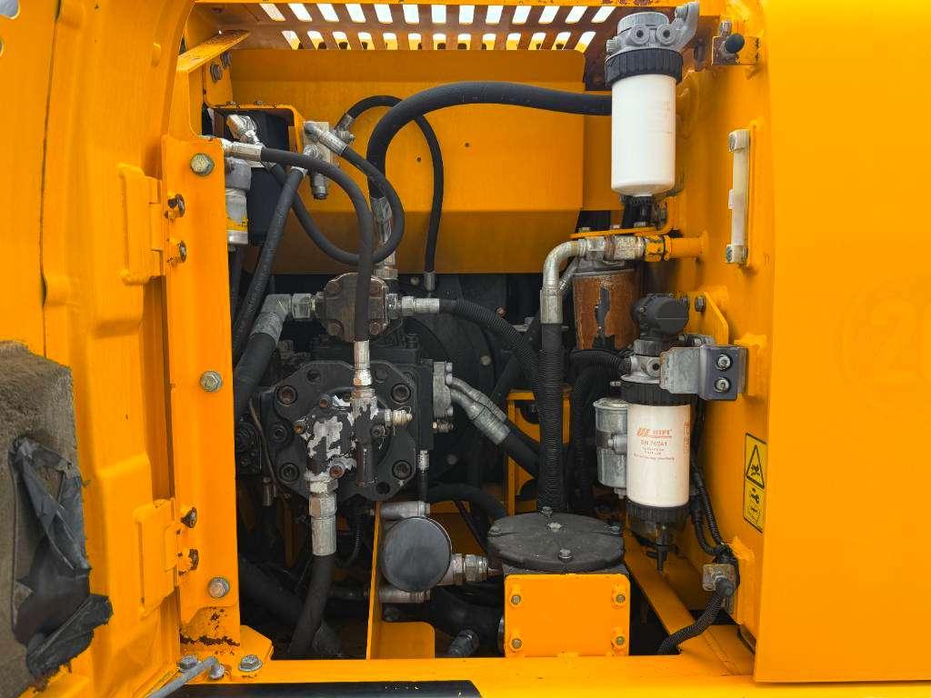 JCB JS145W - Hammer Lines / Blade Photo 30