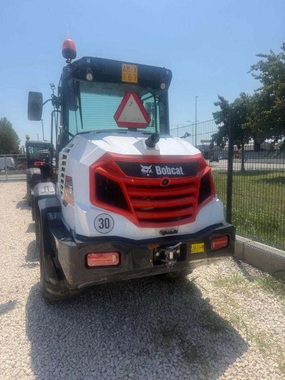 Bobcat L75 Photo 12