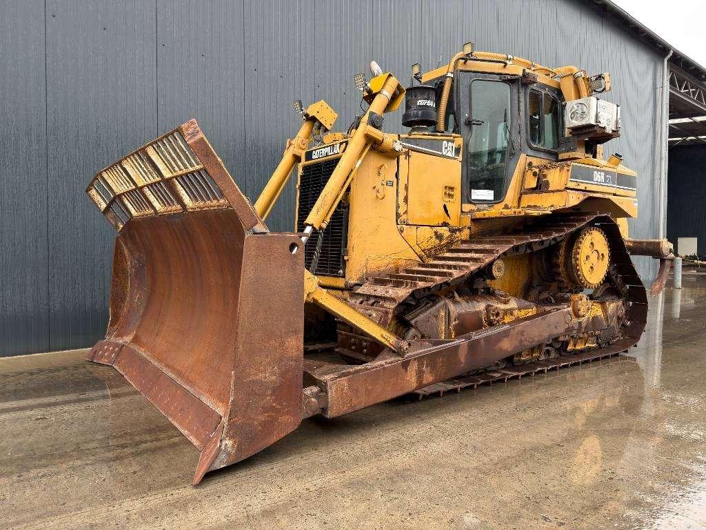 Caterpillar D 6 R XL III Photo 1