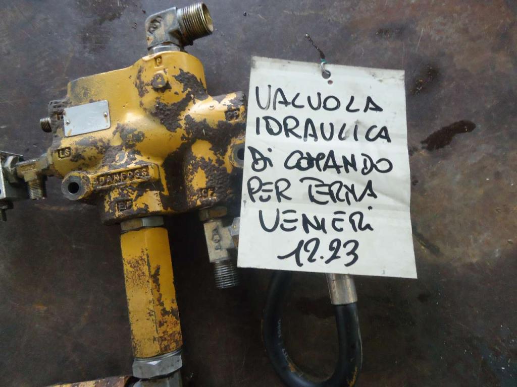 Soupape hydraulique pour Venieri 12.23 Photo 3