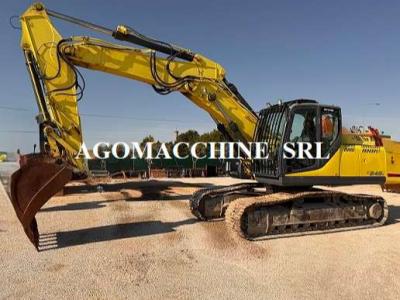 New Holland E245C Photo 1