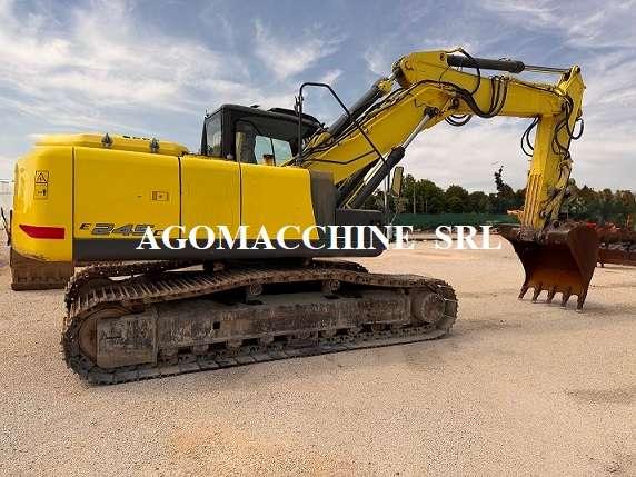 New Holland E245C Photo 8