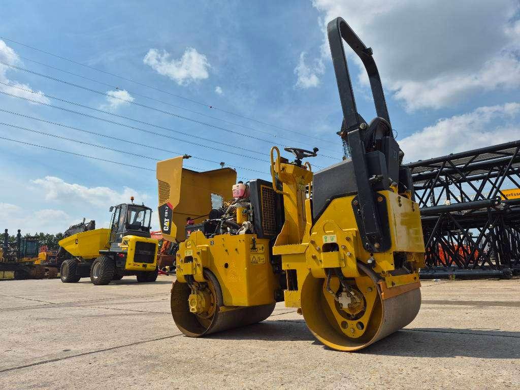 Caterpillar CB1.7 Photo 12