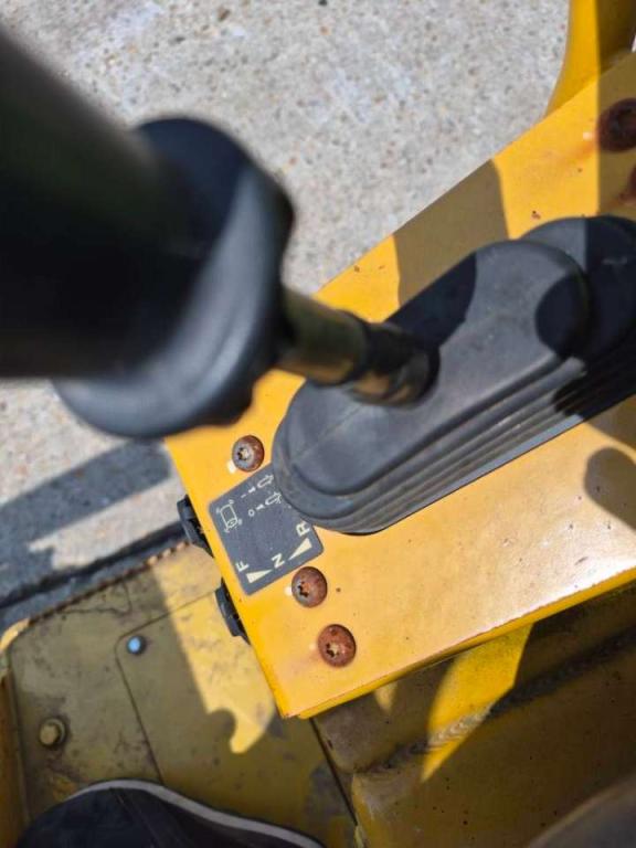Caterpillar CB1.7 Photo 15