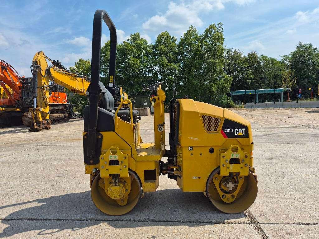 Caterpillar CB1.7 Photo 5