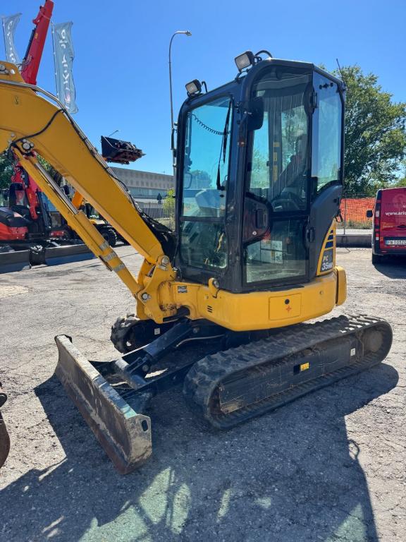 Komatsu PC35 MR-5 Photo 3