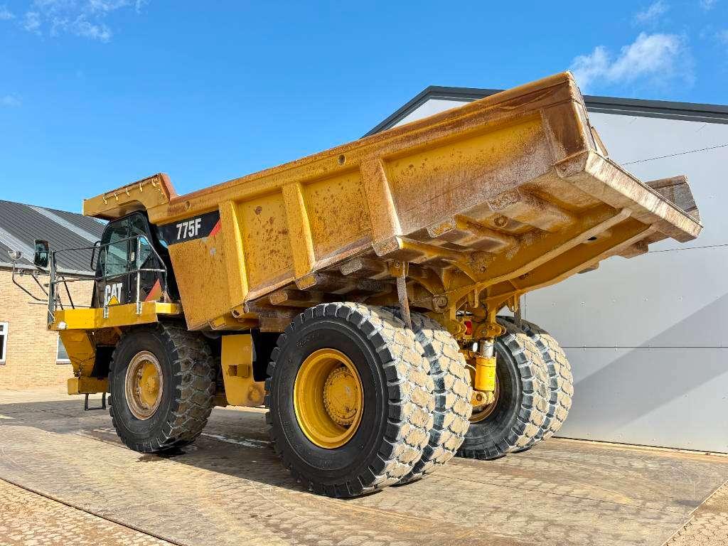 Caterpillar 775F - German Machine / Auto Greasing Photo 3