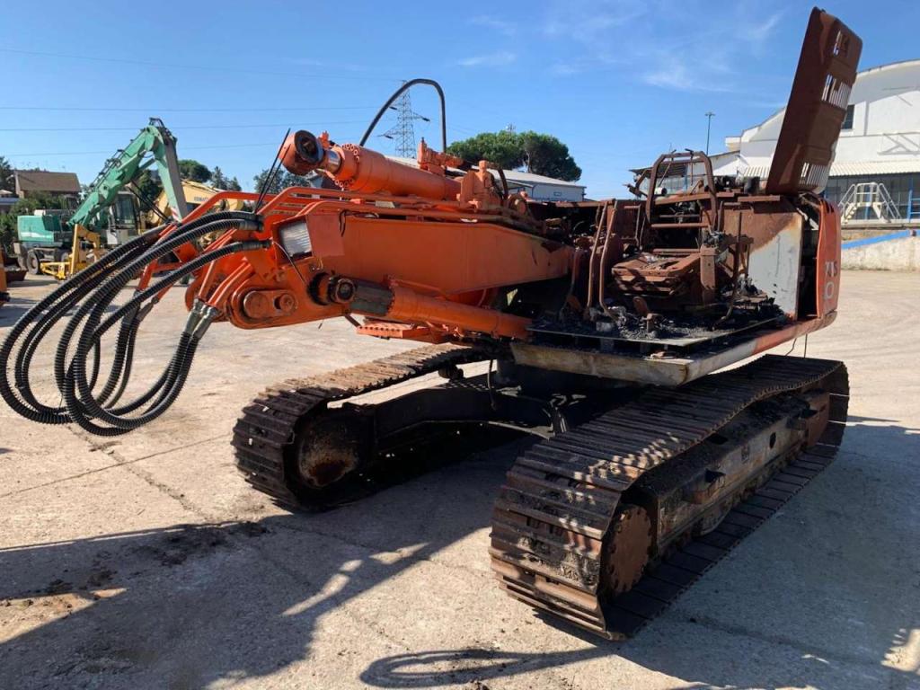 Hitachi ZX130 Photo 5