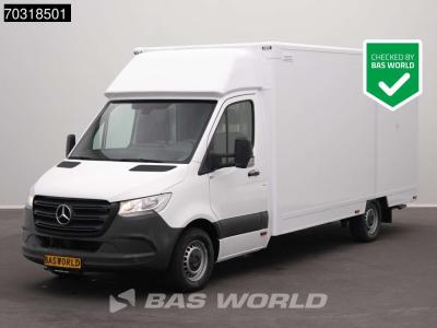 Mercedes-Benz Sprinter 315 CDI Automaat 150PK Bakwagen Airco Camera MBUX CarPlay Euro6 Meubelbak Koffer Verkoopwa en vente par BAS World B.V.
