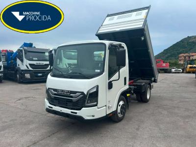 Isuzu M27 NEW GENERATION Photo 1