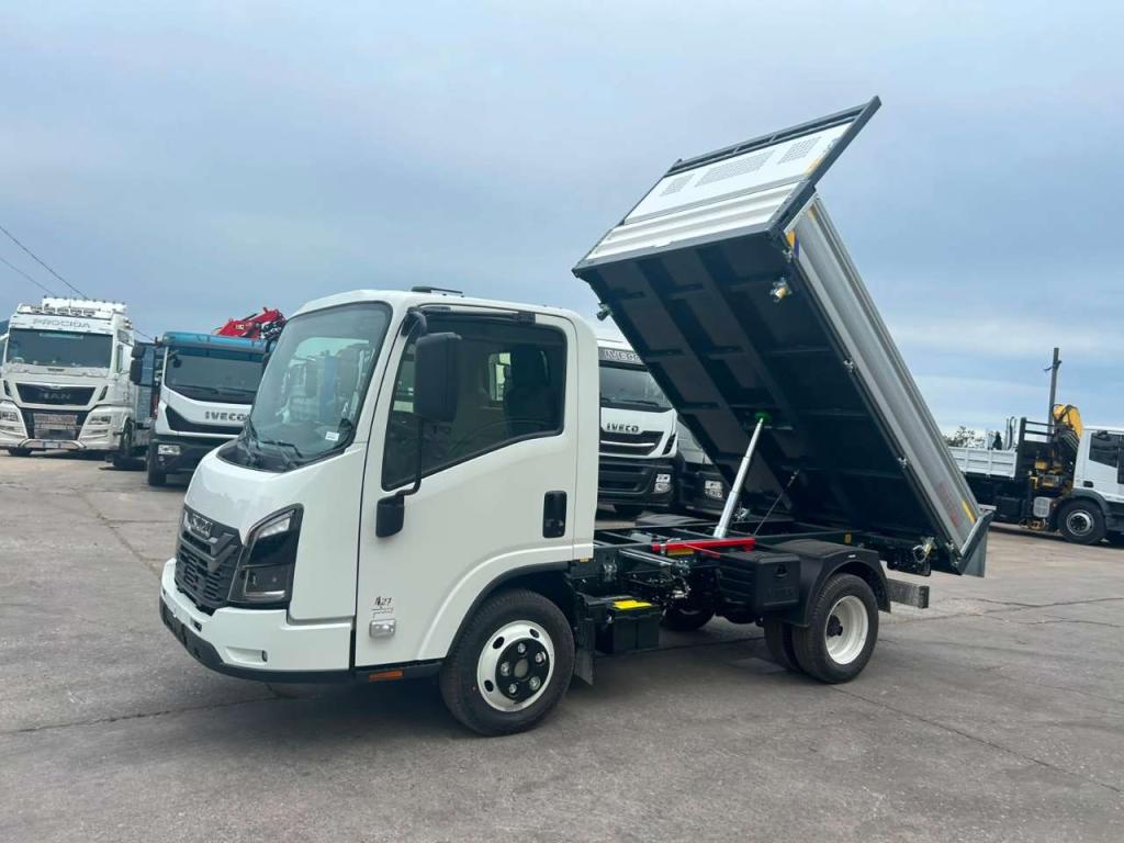 Isuzu M27 NEW GENERATION Photo 10