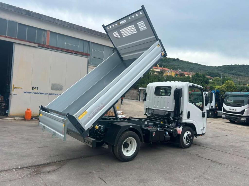 Isuzu M27 NEW GENERATION Photo 27