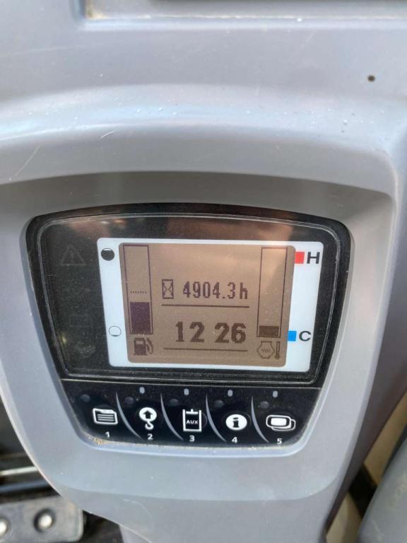 Kubota KX080-4A Photo 2