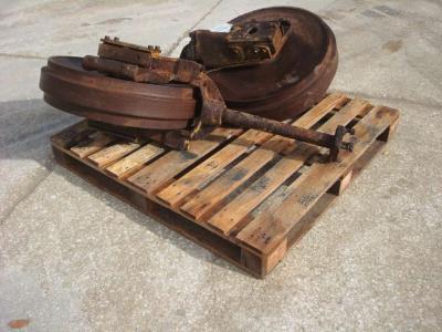 Roue folle pour Caterpillar 951C - D6 en vente par OLM 90 Srl