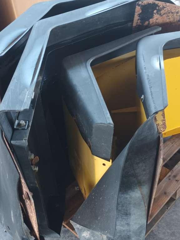 Garde-boue pour Komatsu WA 380-6 Photo 3
