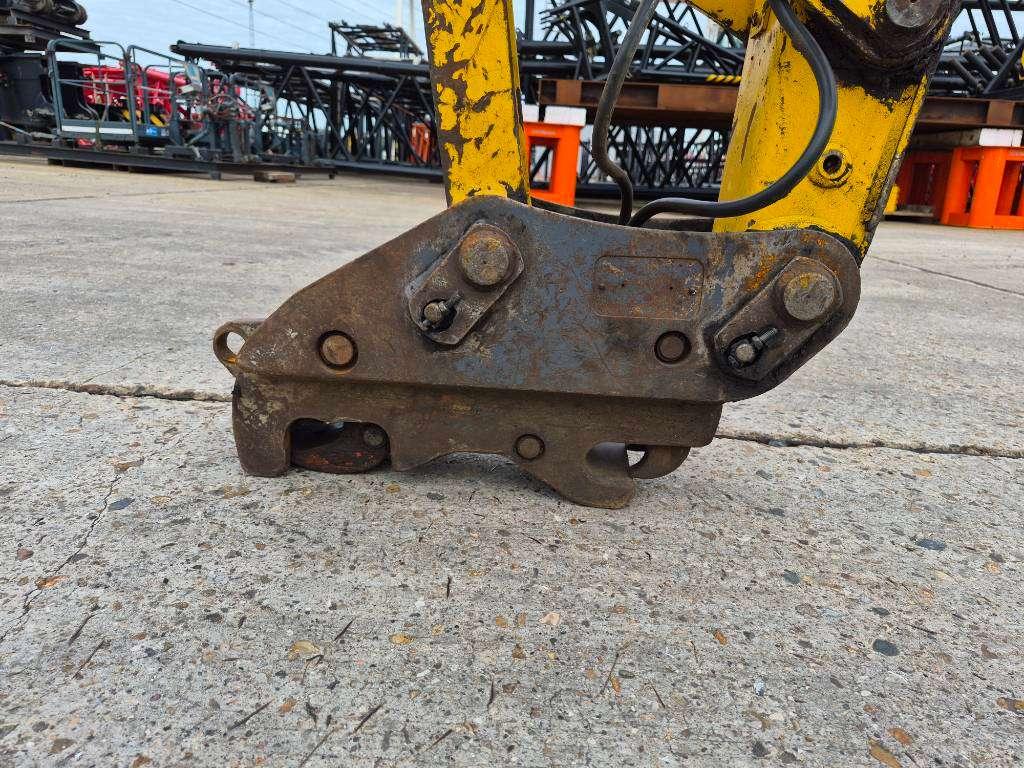 Komatsu PW 118 MR-8 Photo 22