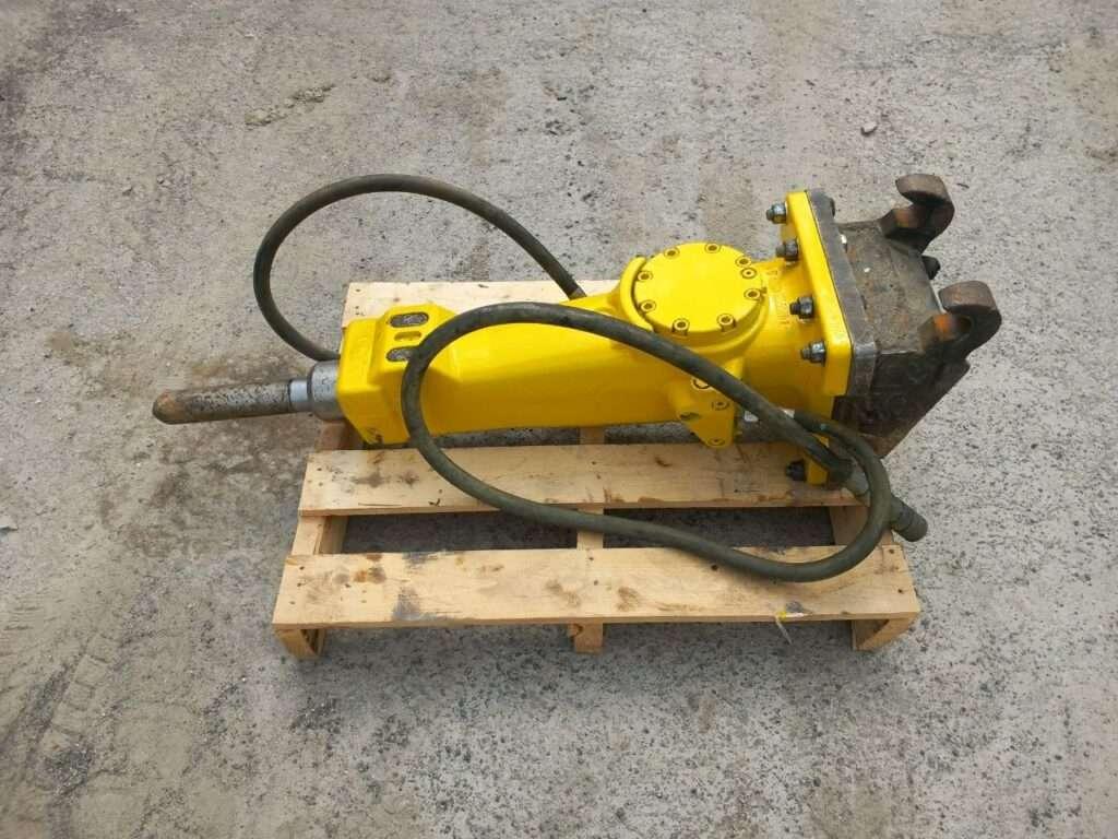 Atlas Copco SB152 Photo 1