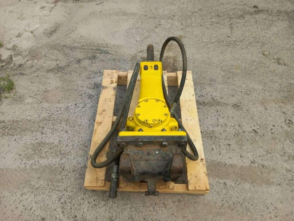 Atlas Copco SB152 Photo 2