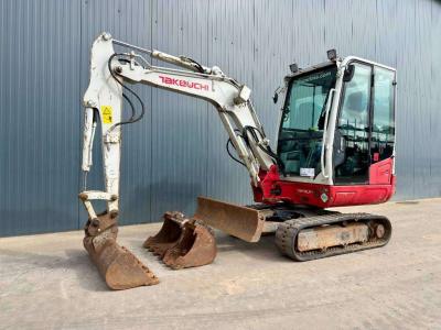 Takeuchi TB230 en vente par Smitma B.V.