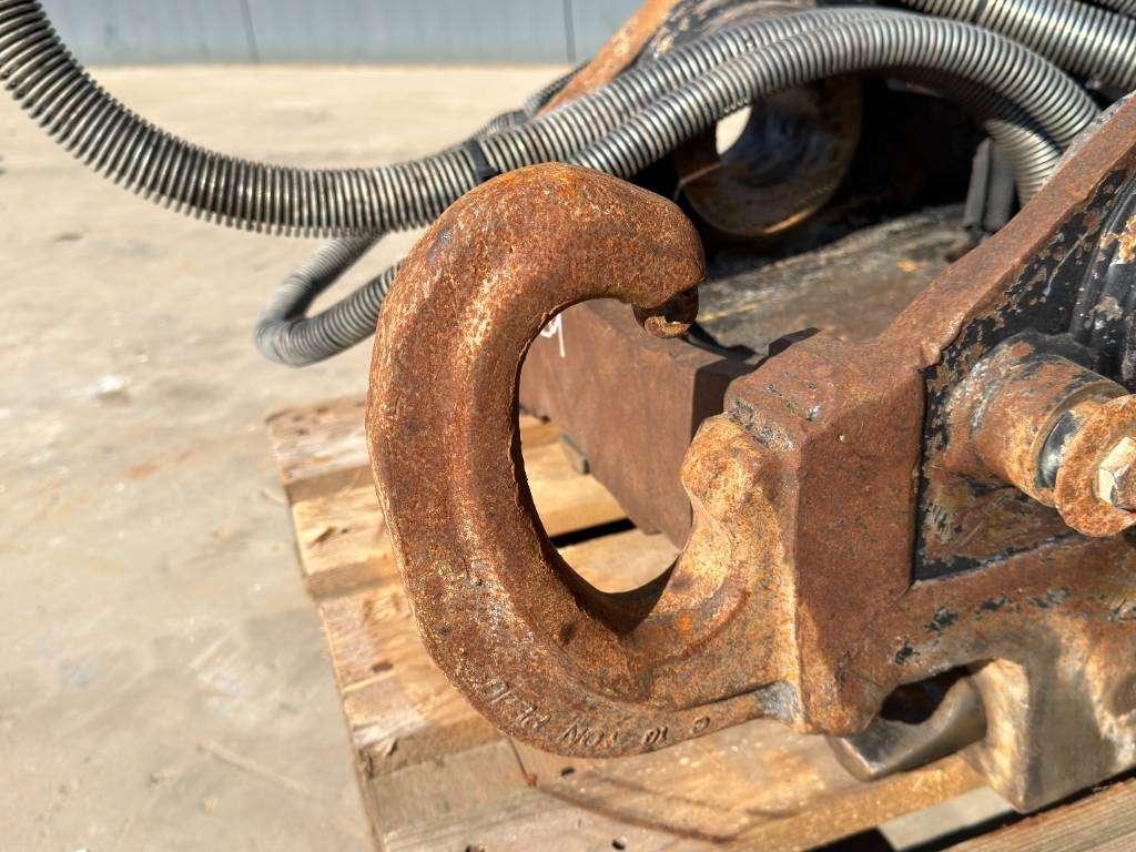 OilQuick OQ65 - M318D / M320F / M322D / 320D / 320E / 323D Photo 13