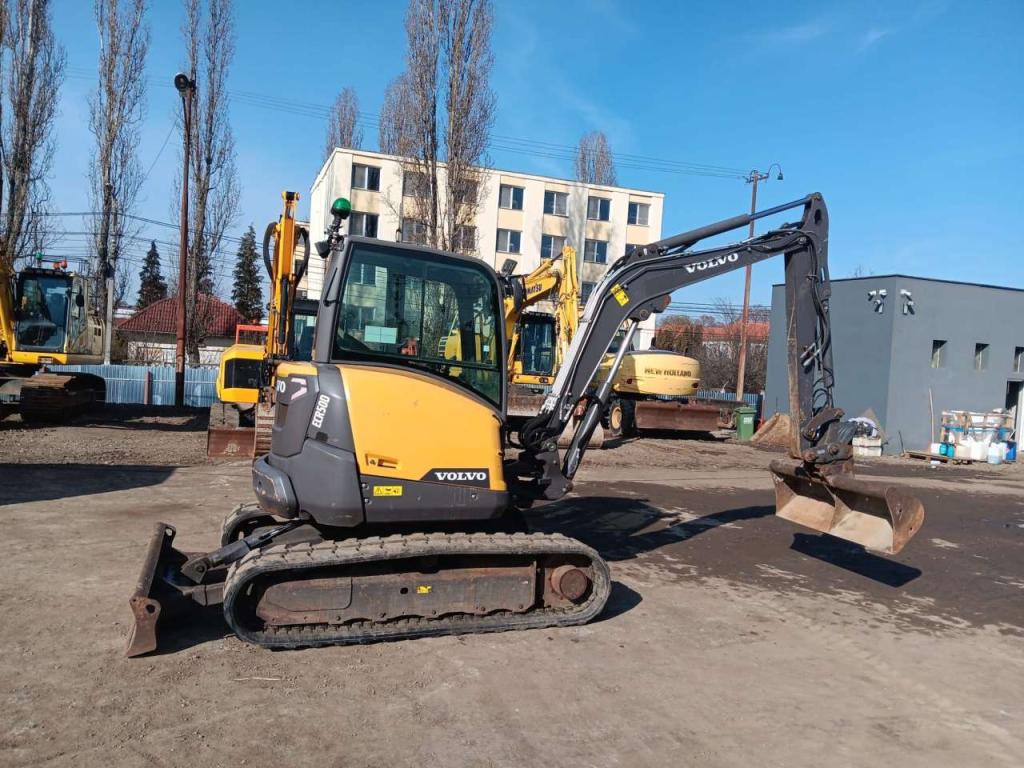 Volvo ECR50D Photo 2