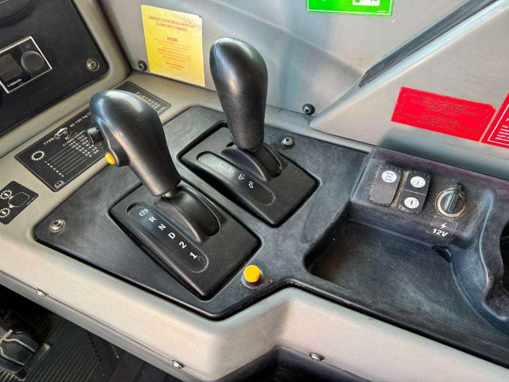 Caterpillar 772G - Automatic Greasing / Body Heating Photo 10