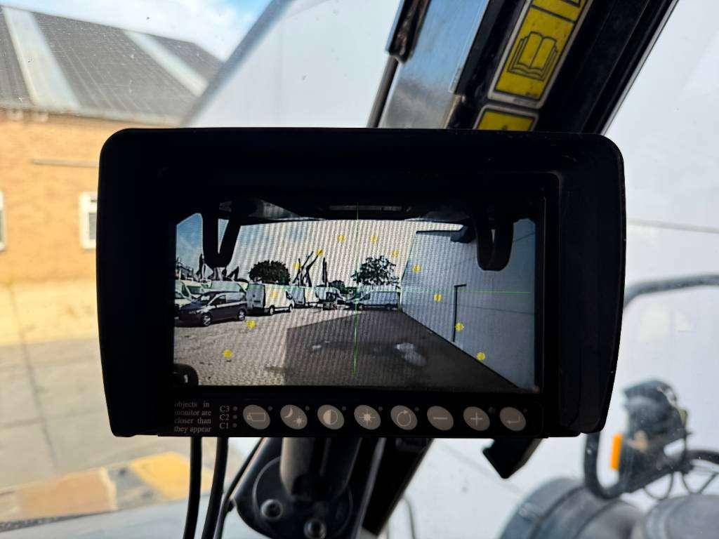 Caterpillar 772G - Automatic Greasing / Body Heating Photo 15