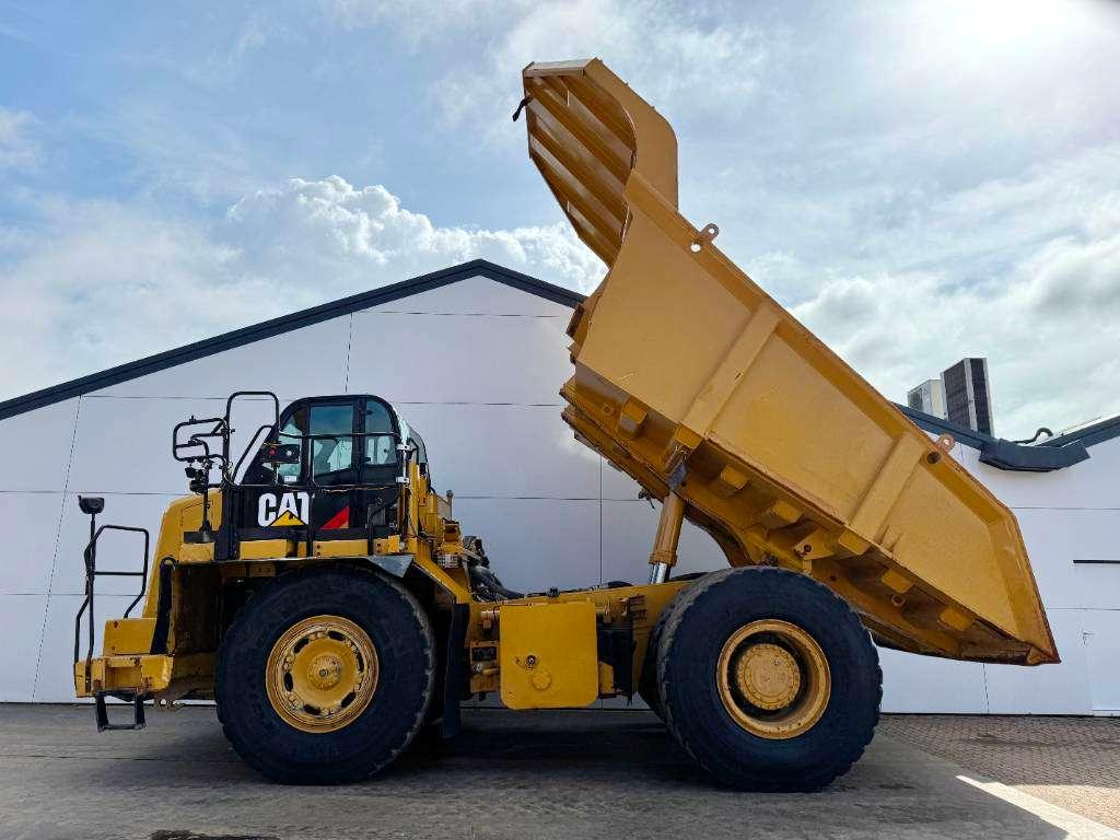 Caterpillar 772G - Automatic Greasing / Body Heating Photo 17
