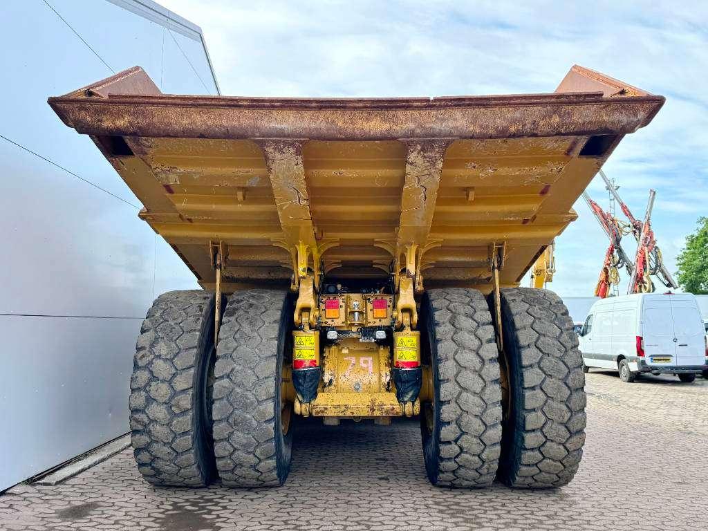 Caterpillar 772G - Automatic Greasing / Body Heating Photo 4