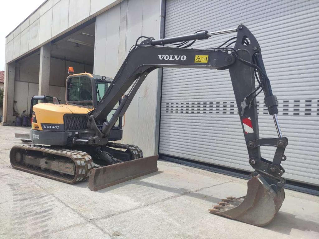 Volvo ECR88D Photo 3
