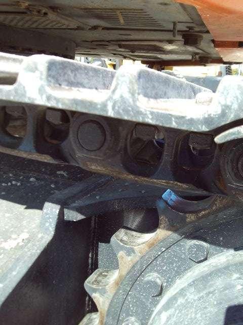 Hitachi ZX135US-6 Photo 15