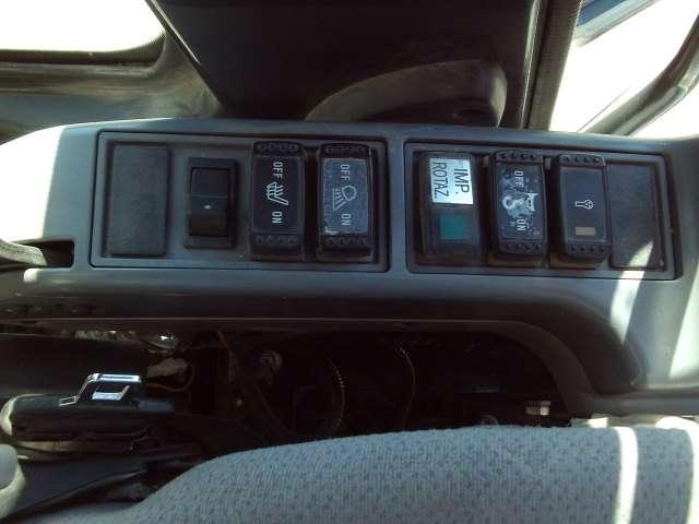 Hitachi ZX135US-6 Photo 19