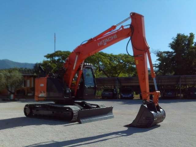 Hitachi ZX135US-6 Photo 5