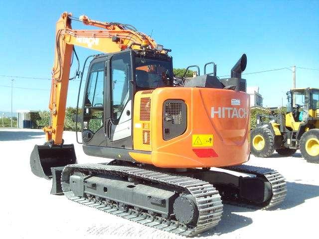 Hitachi ZX135US-6 Photo 9