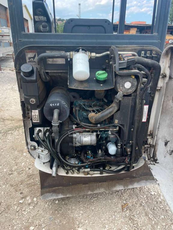Bobcat 322 Photo 3
